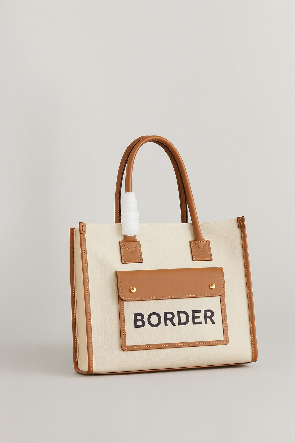 B&B&R White Freya T& Bag 33x12.5x26cm